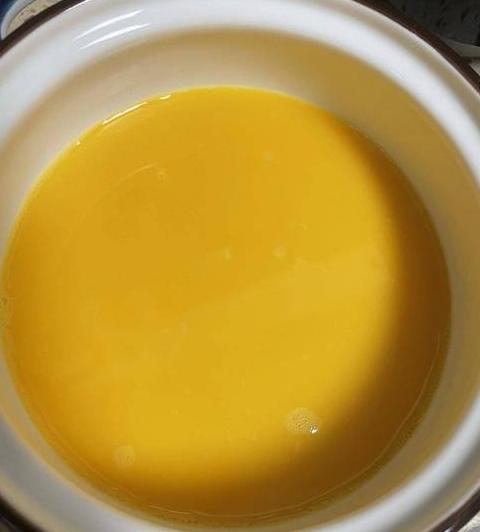 蒸鸡蛋用小火还是大火