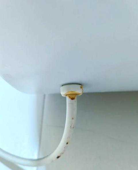 热水器烧水时排水阀一直滴水