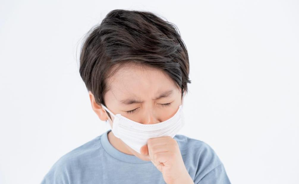 孩子发烧流清鼻涕咳嗽