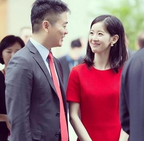京东的老板是谁老婆叫什么